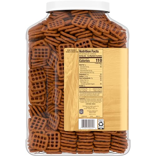 Snyders of Hanover Crunchy Pretzels 46 Oz Canister